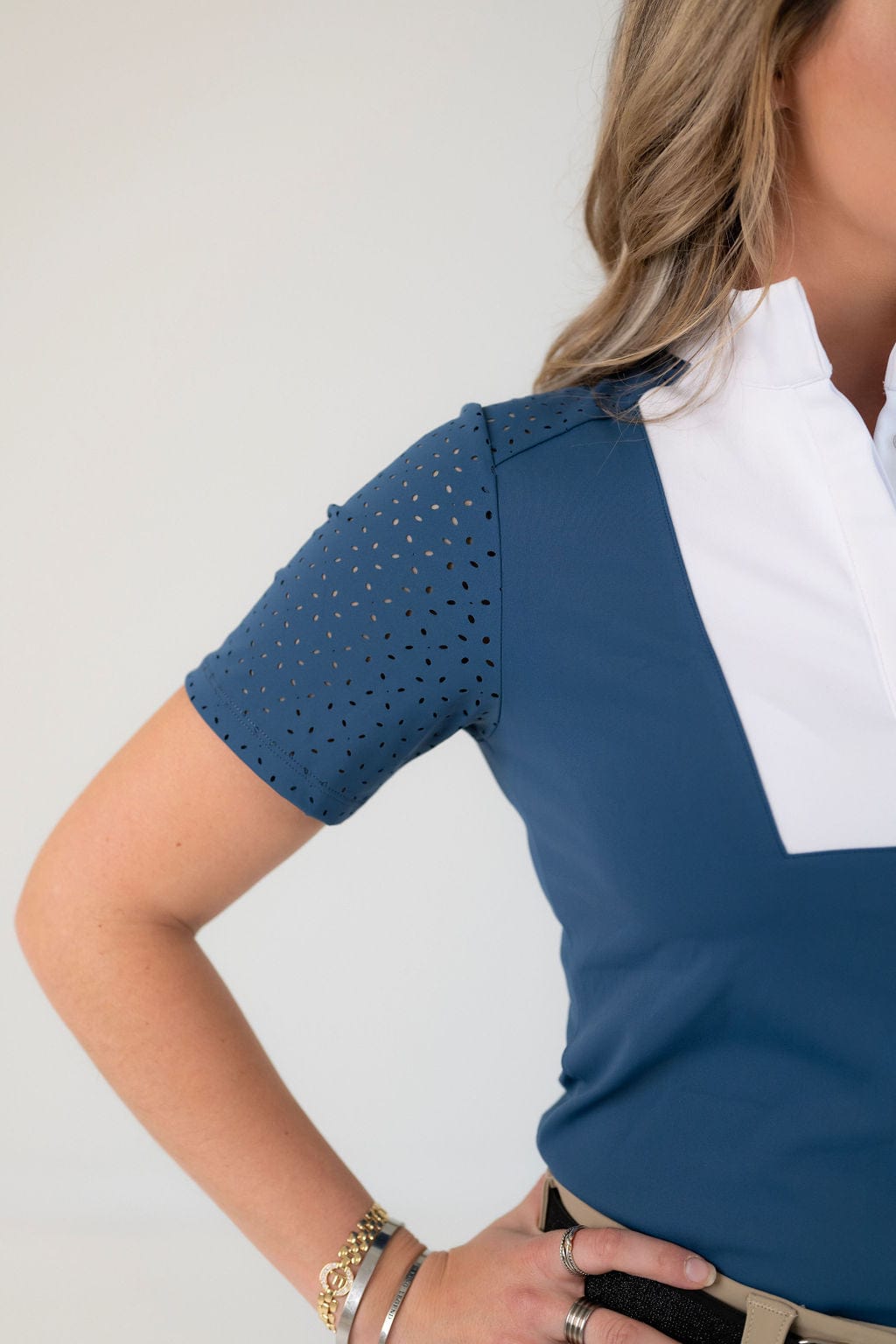 Amelia Show Shirt | Short Sleeve